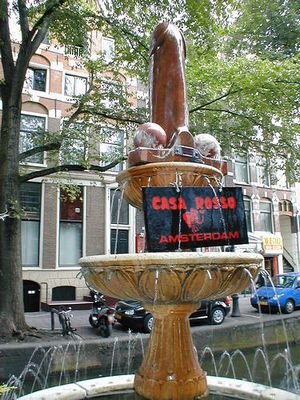 More sex clubs closed in Amsterdam: Casa Rosso, Banana bar and others