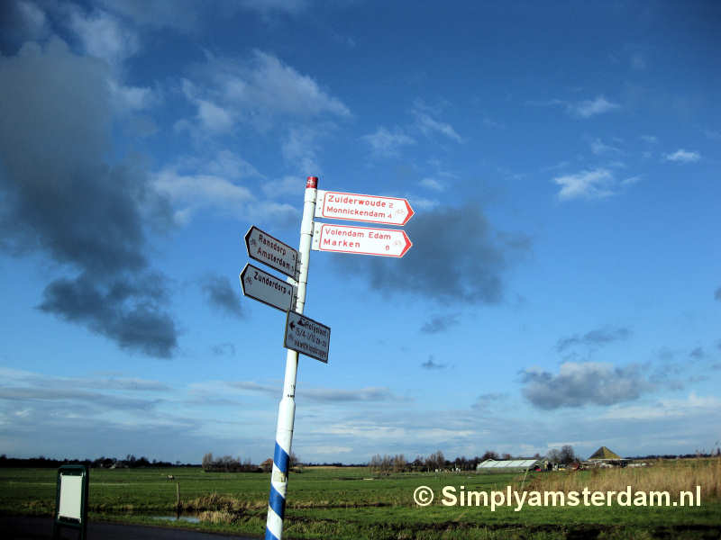 Cyclist signposts