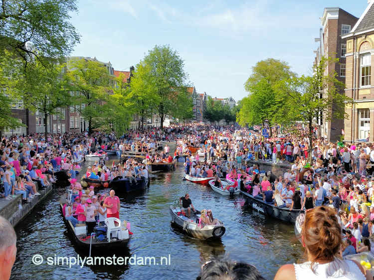 Busiest Amsterdam Gay Pride ever - police say 