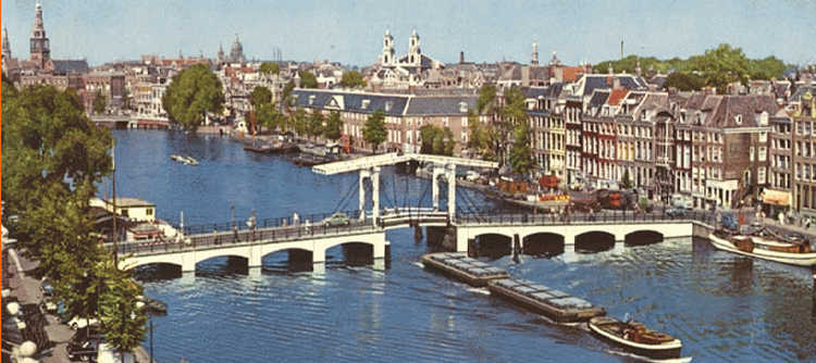 Magere Brug and river Amstel