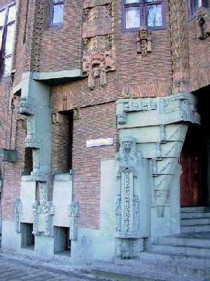 Exterior details of Scheepvaarthuis